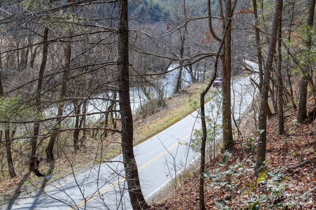 000 Narrow Gauge Drive Collettsville NC 28611