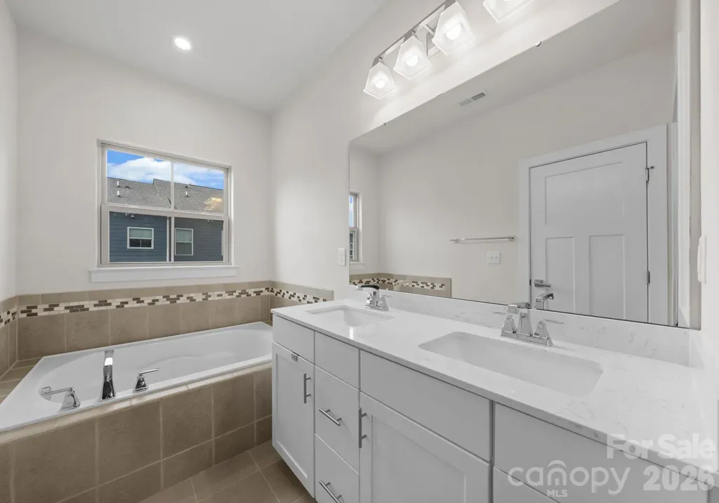 1835 Shumard Lane Charlotte NC 28205