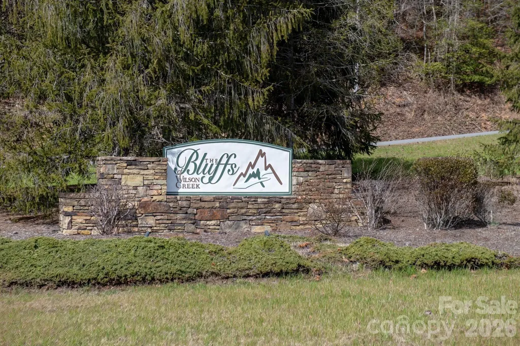 5515 Narrow Guage Drive Collettsville NC 28611
