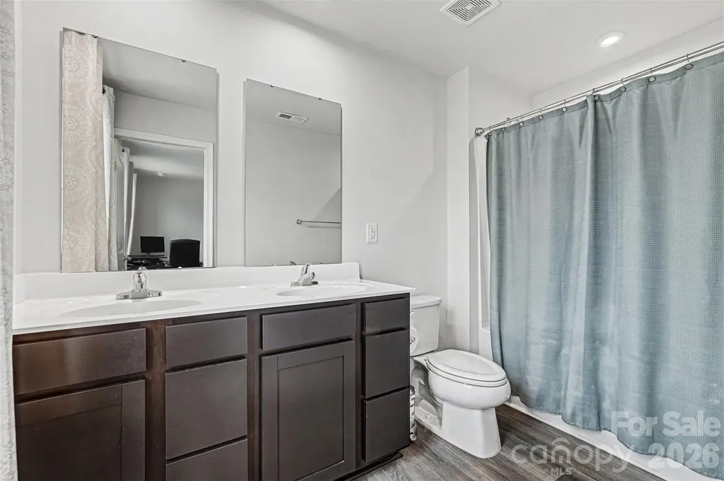5141 Rustling Pines Court Charlotte NC 28215