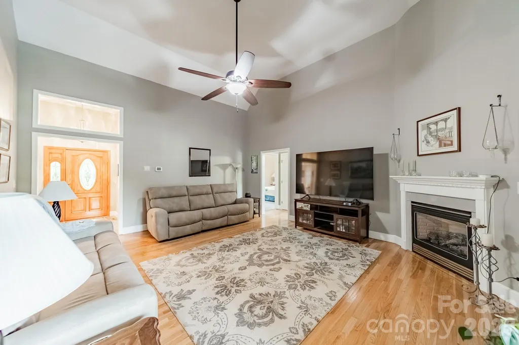 7545 Rabbit Circle Denver NC 28037