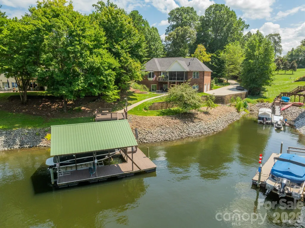 7545 Rabbit Circle Denver NC 28037