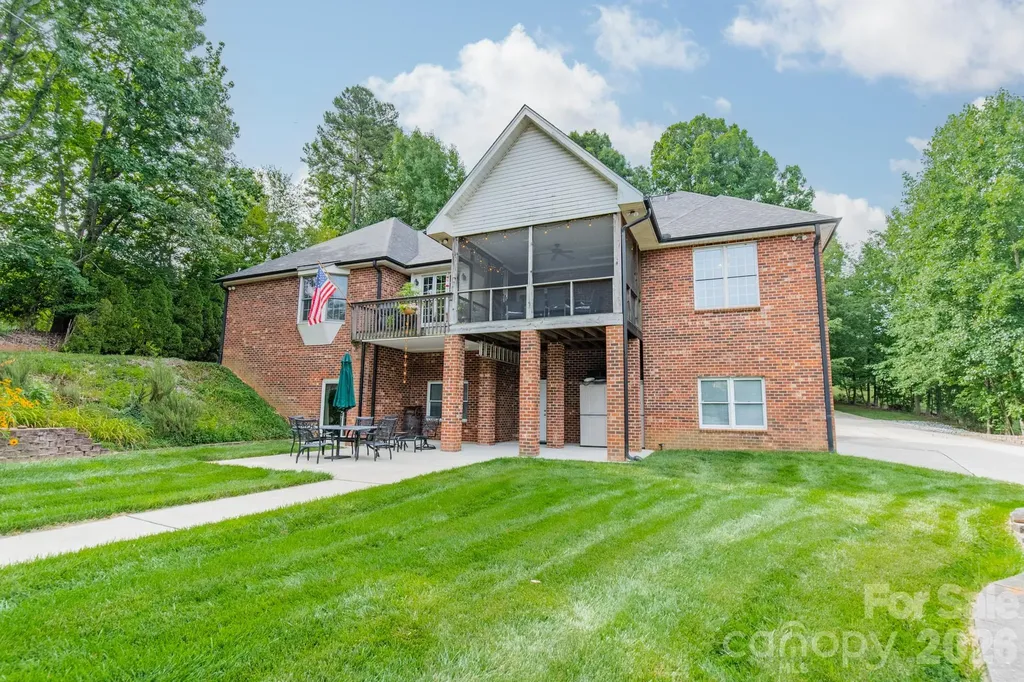 7545 Rabbit Circle Denver NC 28037