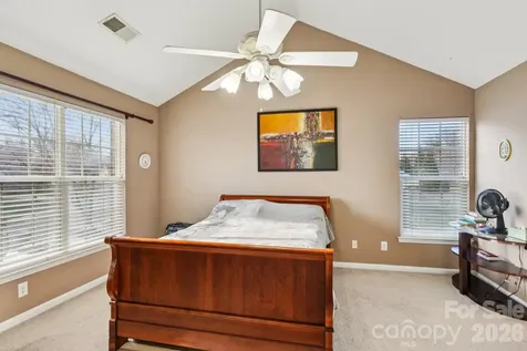 9533 Autumn Applause Drive Charlotte NC 28277