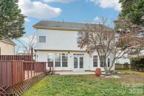 9533 Autumn Applause Drive Charlotte NC 28277