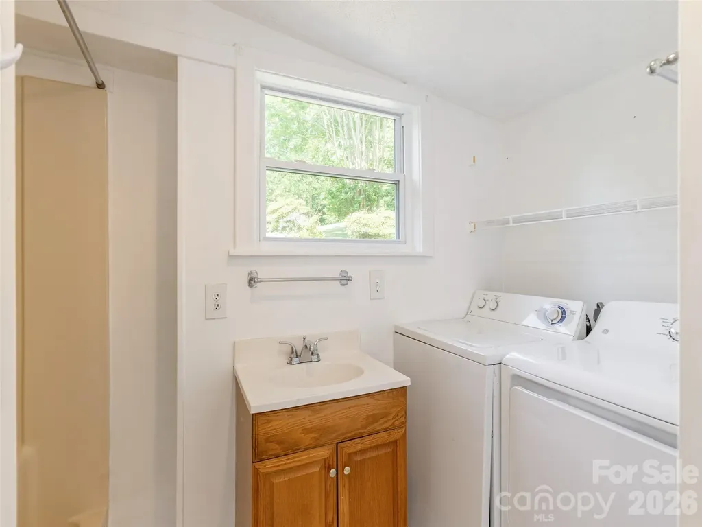 34 Lockhart Road Tryon NC 28782