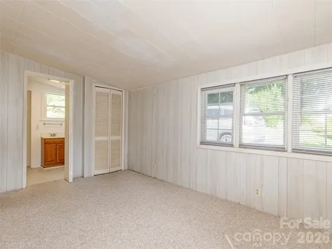 34 Lockhart Road Tryon NC 28782