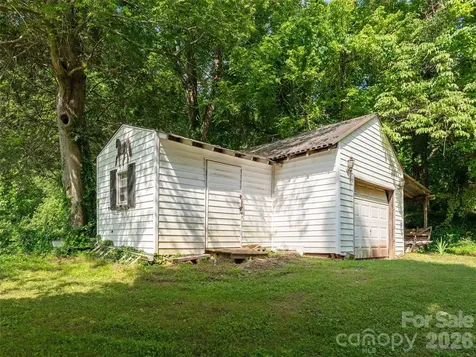 34 Lockhart Road Tryon NC 28782
