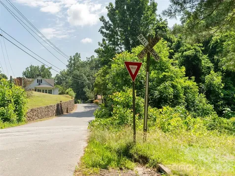 34 Lockhart Road Tryon NC 28782