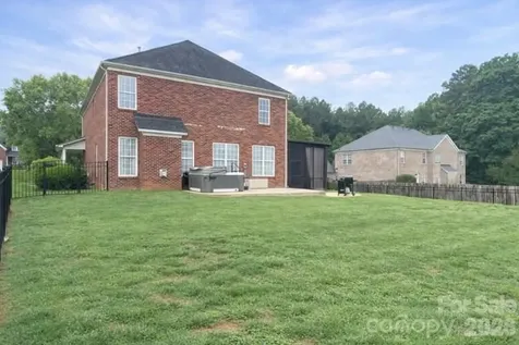 186 Autumn Frost Avenue Statesville NC 28677