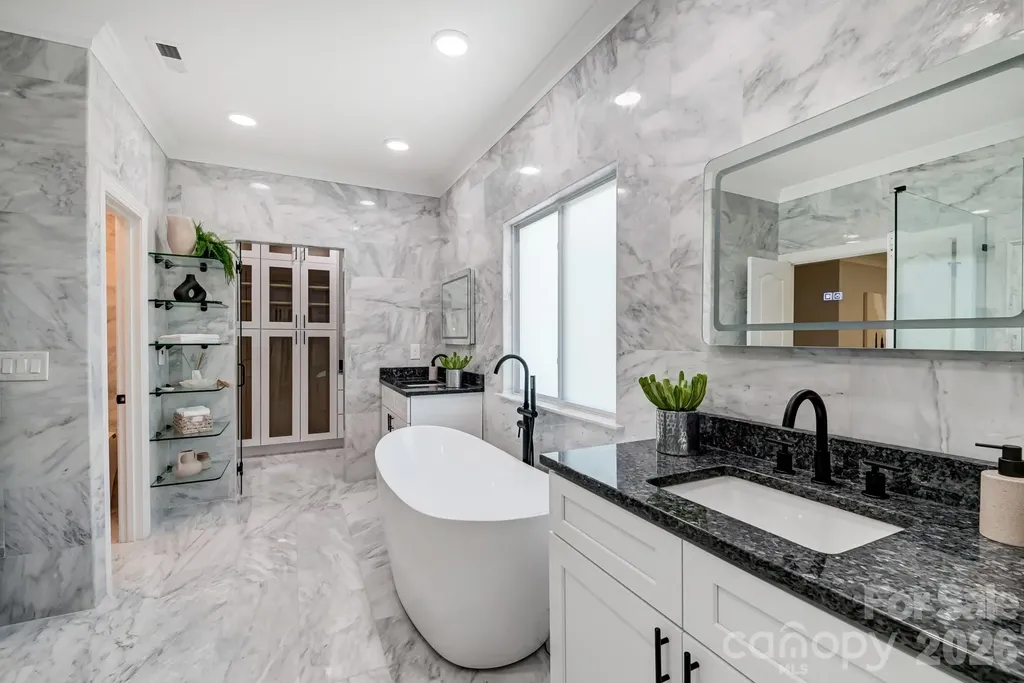 8707 Fairview Road Charlotte NC 28226