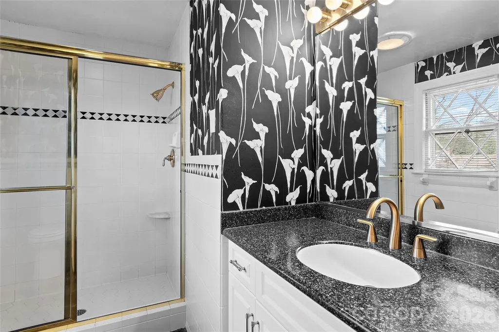 3116 Burkeshore Road Winston Salem NC 27106
