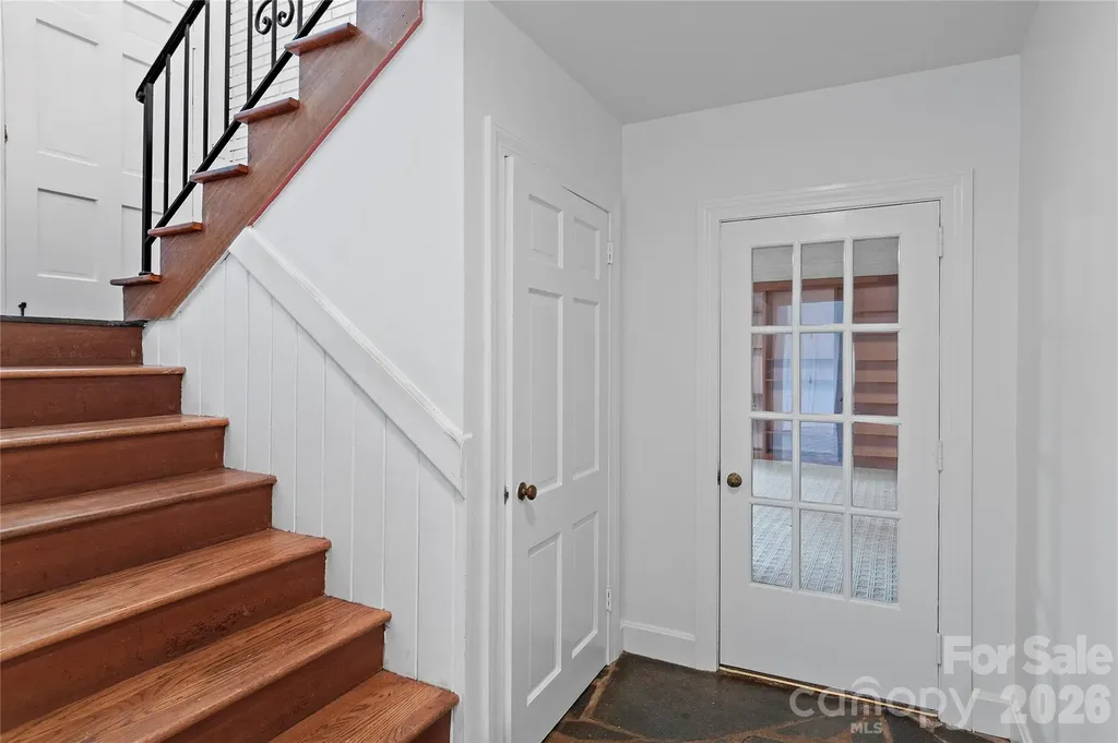 3116 Burkeshore Road Winston Salem NC 27106