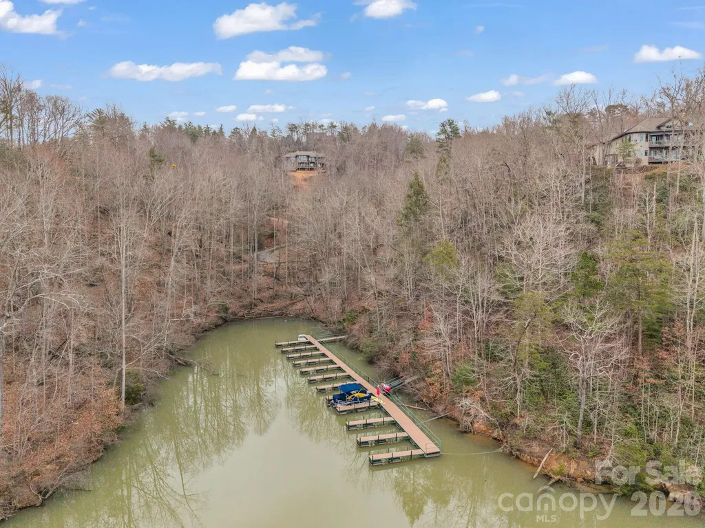 631 Mountain Parkway Mill Spring NC 28756