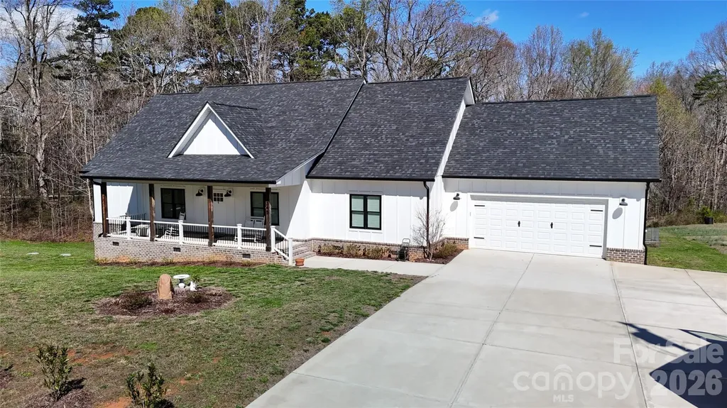 5345 Christopher Road Iron Station NC 28080
