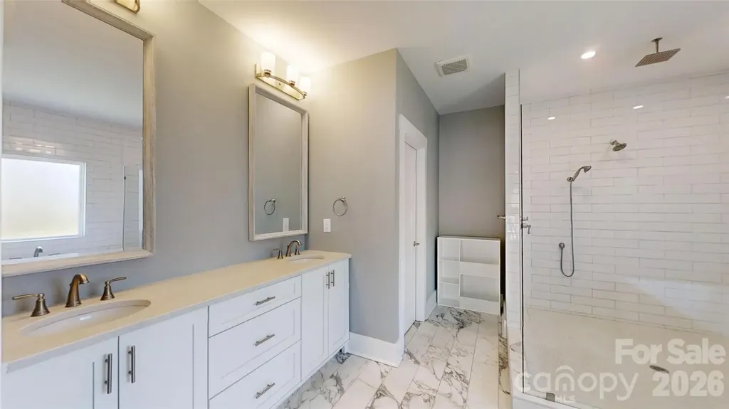 5345 Christopher Road Iron Station NC 28080