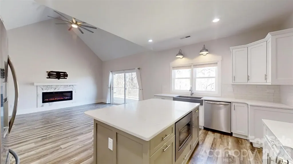 5345 Christopher Road Iron Station NC 28080