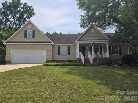 2393 Oxford Circle Lancaster SC 29720