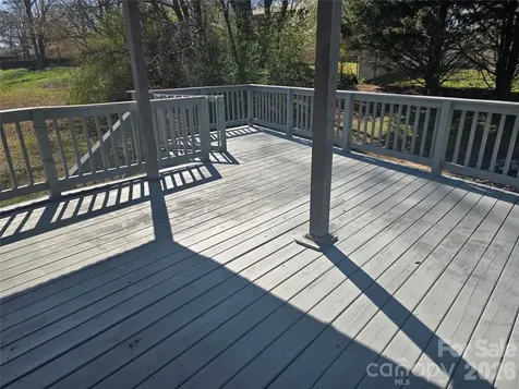 2393 Oxford Circle Lancaster SC 29720