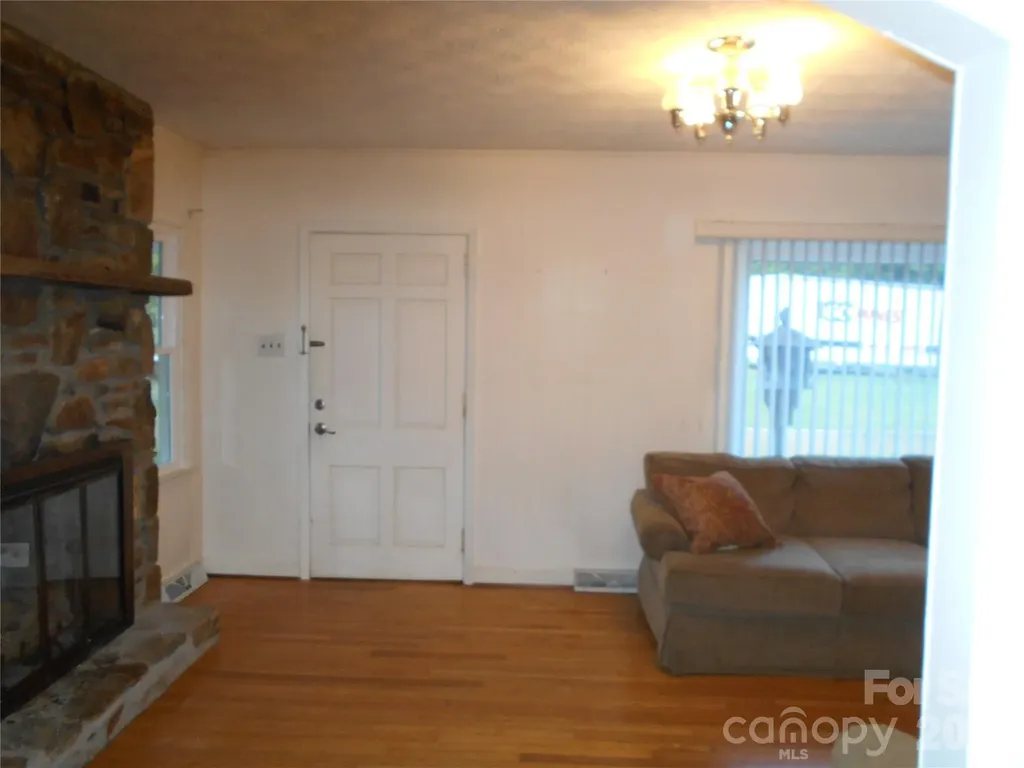 18 Herron Street Black Mountain NC 28711