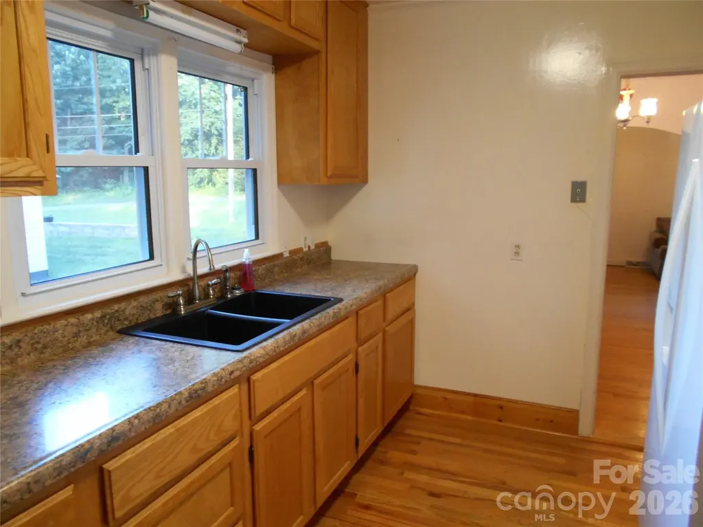 18 Herron Street Black Mountain NC 28711