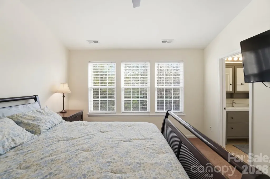 8422 Chaceview Court Charlotte NC 28269