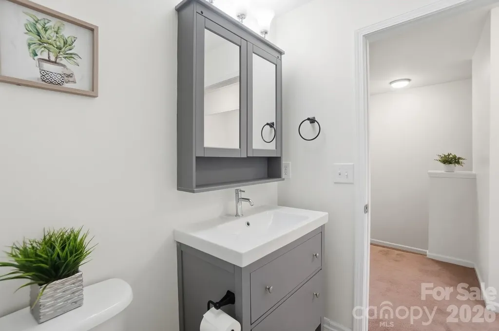 8422 Chaceview Court Charlotte NC 28269