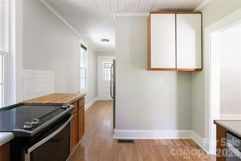 1 Ridgefield Place Asheville NC 28803
