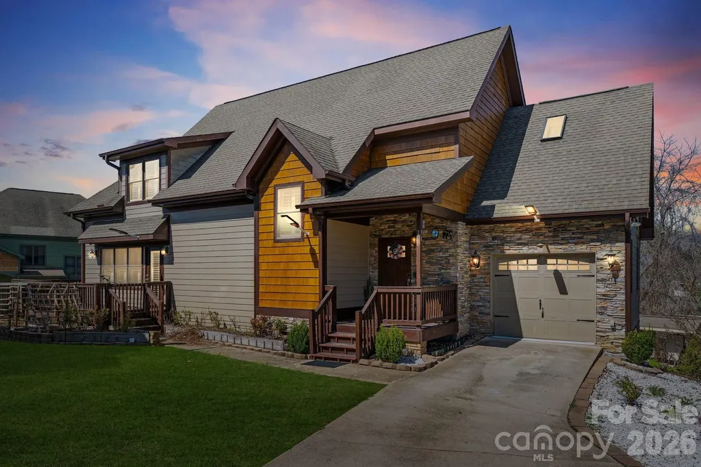 11 Trevors Trail Asheville NC 28806