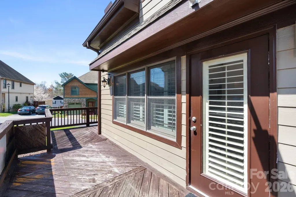 11 Trevors Trail Asheville NC 28806