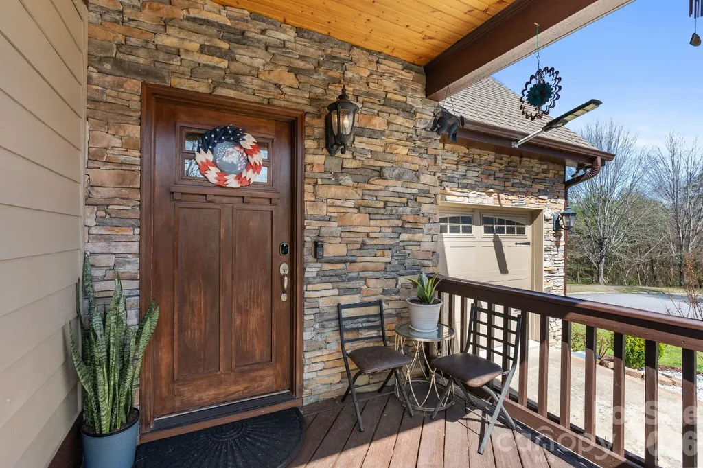 11 Trevors Trail Asheville NC 28806