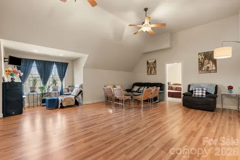 11 Trevors Trail Asheville NC 28806
