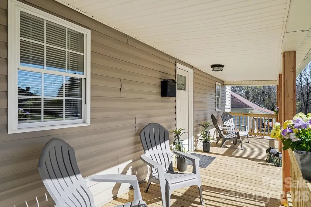 28 2nd Street Cramerton NC 28032