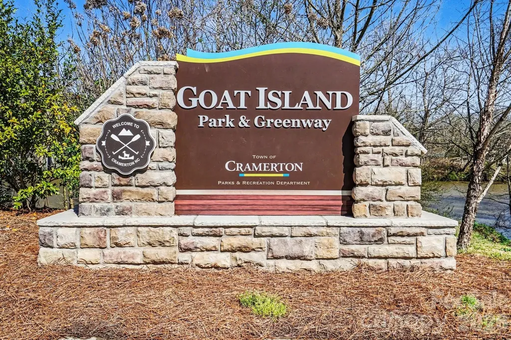 28 2nd Street Cramerton NC 28032
