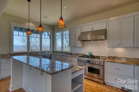 192 Woodruff Lane Black Mountain NC 28711