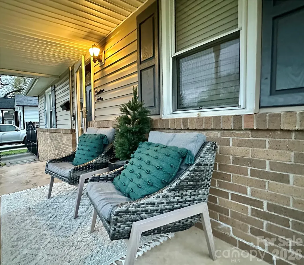 1912 Graham Street Gastonia NC 28052