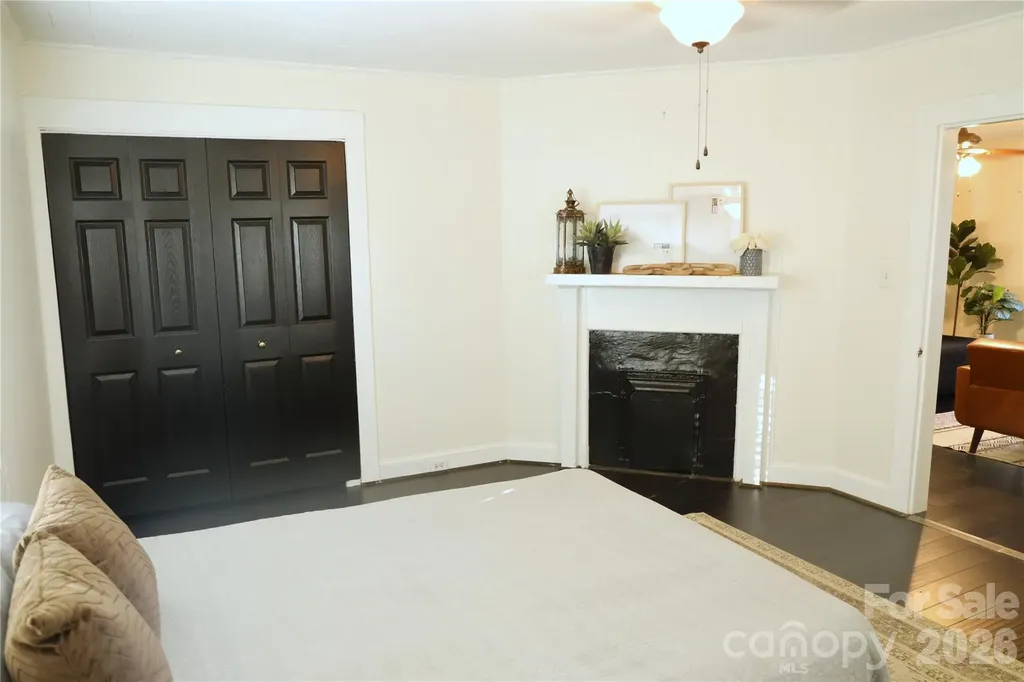 1912 Graham Street Gastonia NC 28052