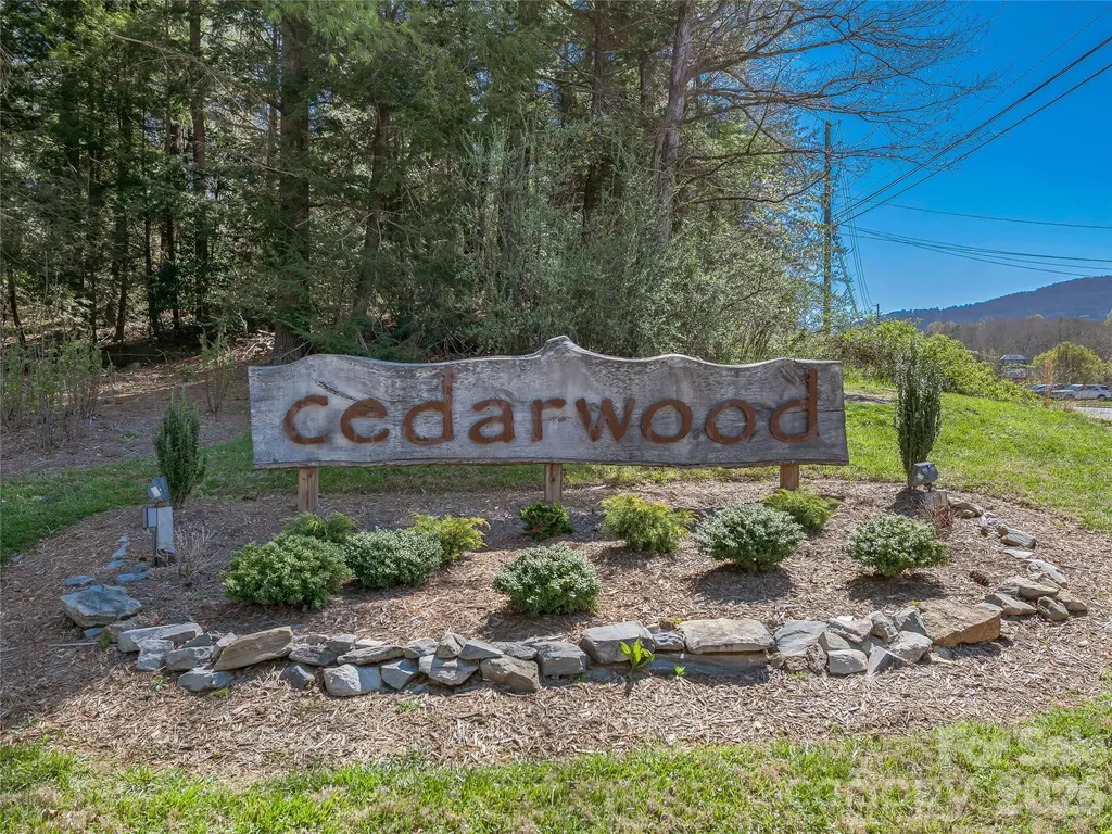 14 Cedarwood Drive Asheville NC 28803