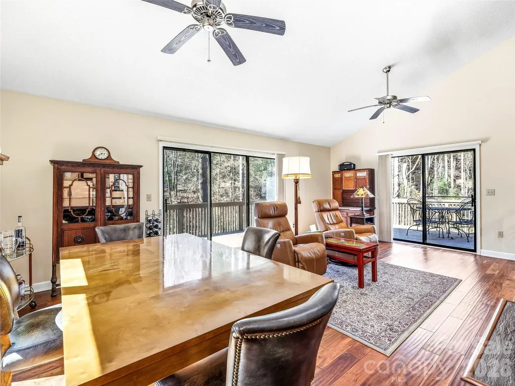14 Cedarwood Drive Asheville NC 28803