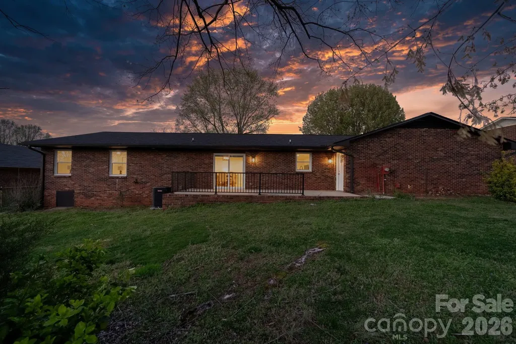 715 Sunridge Drive Lincolnton NC 28092