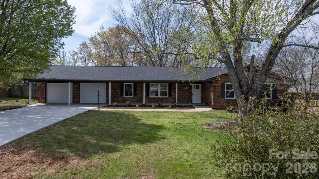 715 Sunridge Drive Lincolnton NC 28092