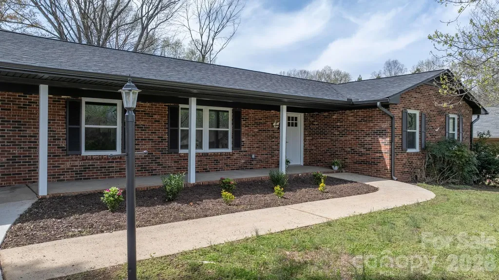 715 Sunridge Drive Lincolnton NC 28092