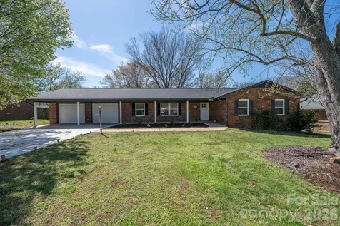 715 Sunridge Drive Lincolnton NC 28092
