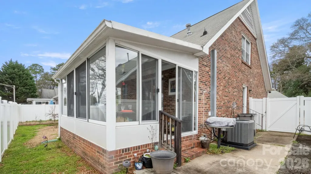 691 Carlton Drive Gastonia NC 28054
