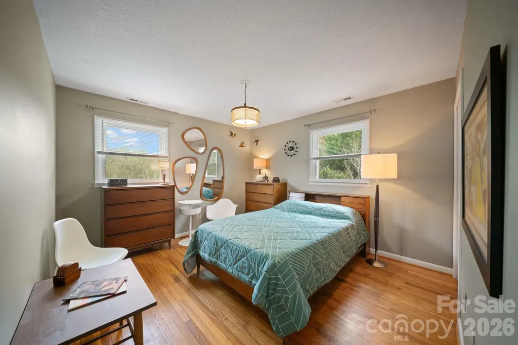 26 Cedar Hill Road Asheville NC 28806
