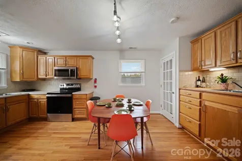 26 Cedar Hill Road Asheville NC 28806