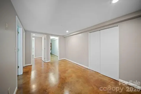 26 Cedar Hill Road Asheville NC 28806