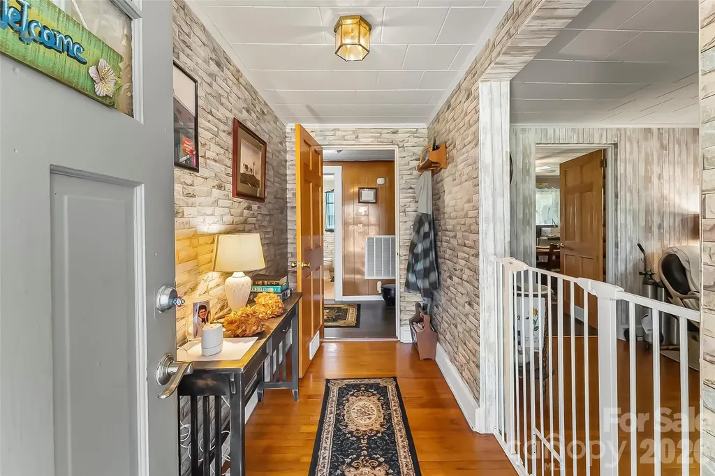 2706 Connelly Springs Road Granite Falls NC 28630