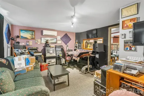 2706 Connelly Springs Road Granite Falls NC 28630