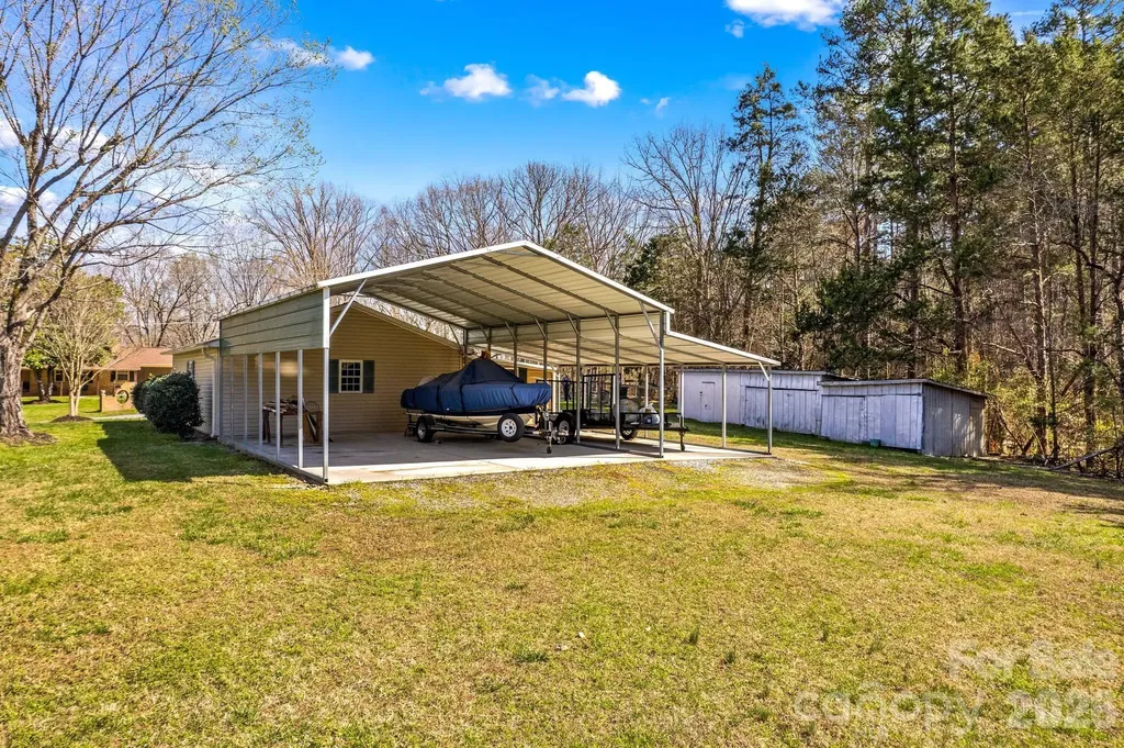 5075 Lakeview Drive Salisbury NC 28147